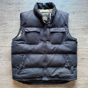 St John’s Bay Black Men’s Puffer Vest Large